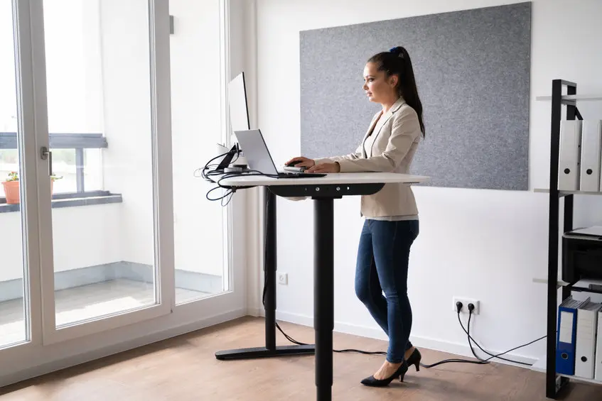 Comment connaitre la bonne hauteur pour votre bureau ? – UP & DESK